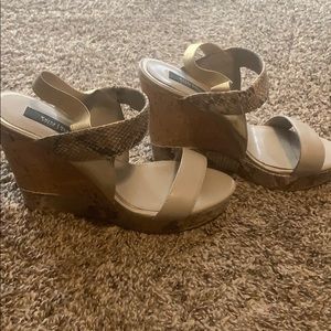 White House black market wedges